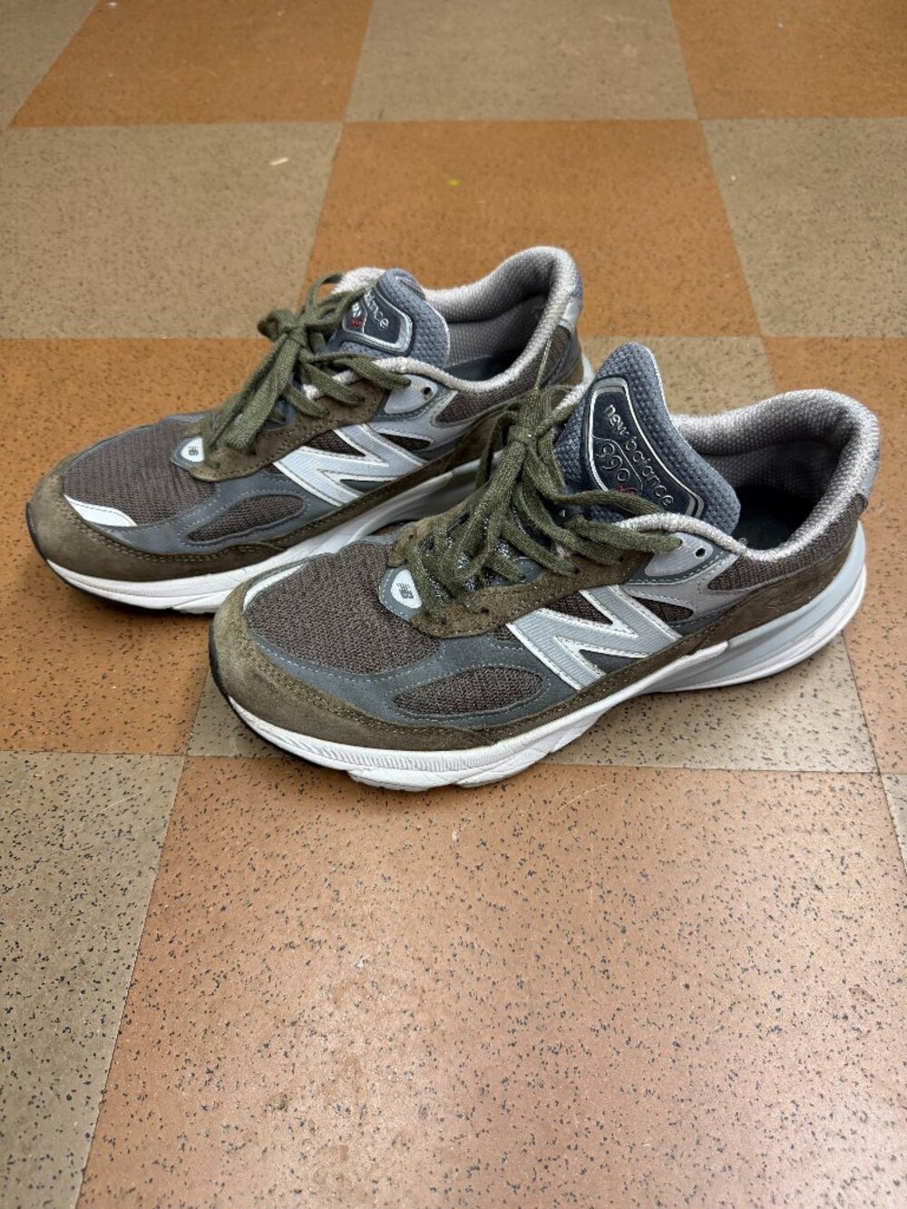 New Balance 990v6 Olive Grey - Size 9 Men